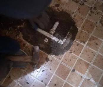 嵩县卫生间漏水维修公司为您分享下卫生间渗水如何处理及注意事项