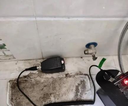 嵩县屋顶漏水维修公司分享下卫生间漏水的危害及解决方法